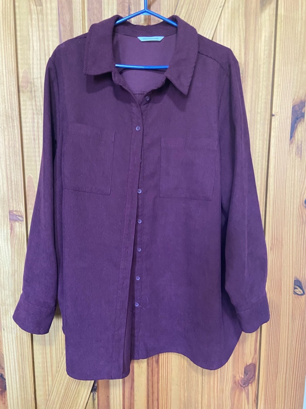 Penningtons Deep Plum corduroy button up top with front pockets…size 2X EUC